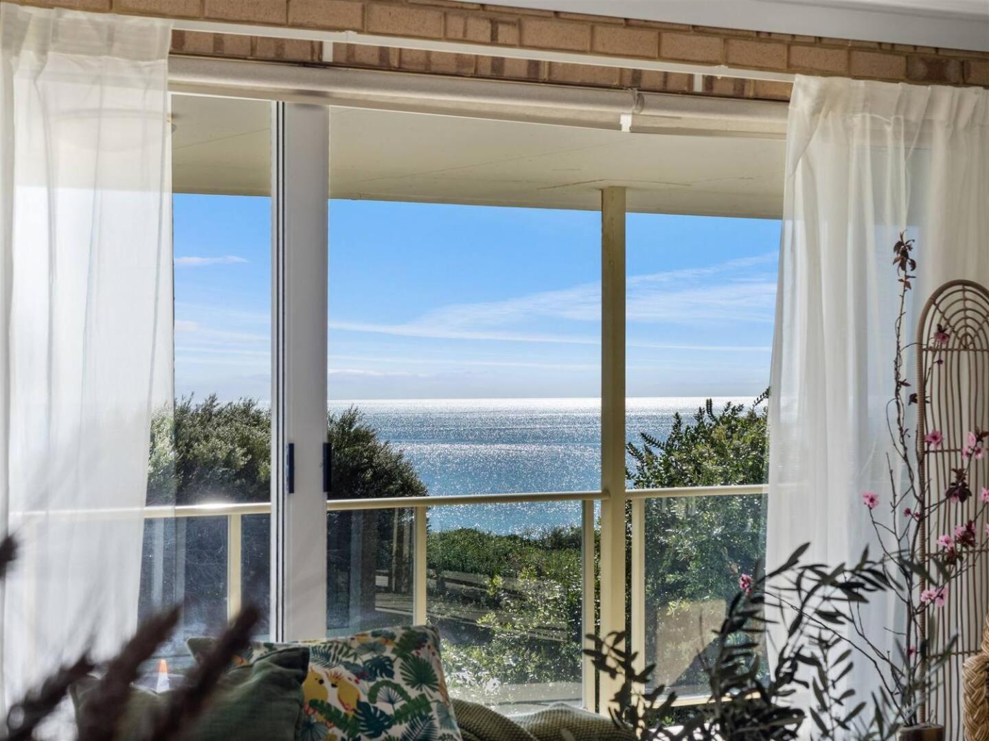 Pet-Friendly Beachfront Family Getaway With Views Villa Mandurah Exteriör bild