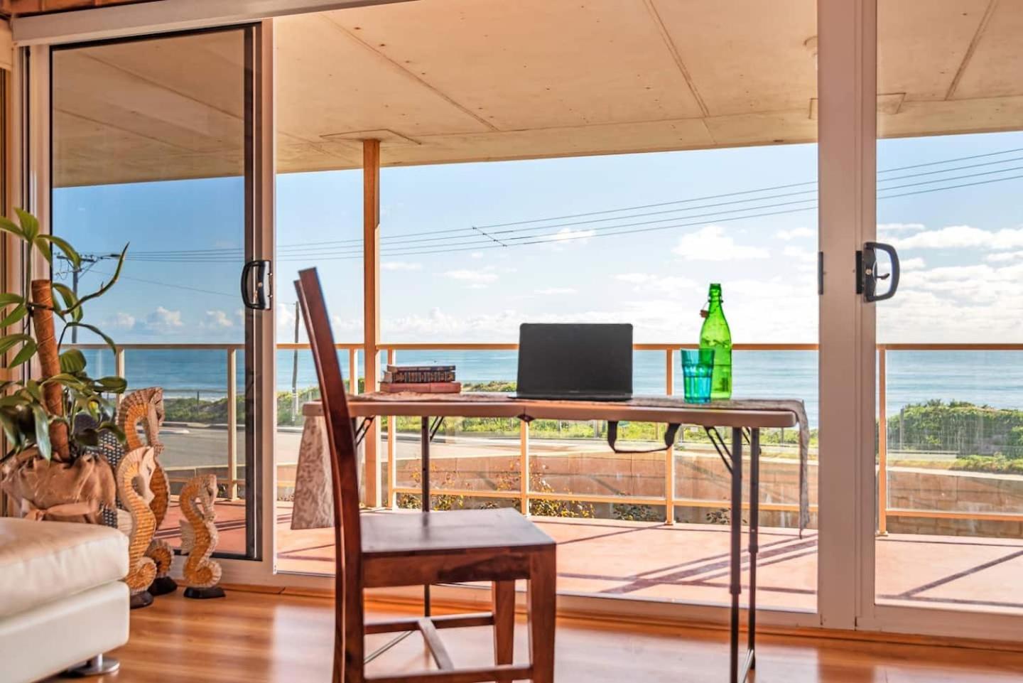 Pet-Friendly Beachfront Family Getaway With Views Villa Mandurah Exteriör bild